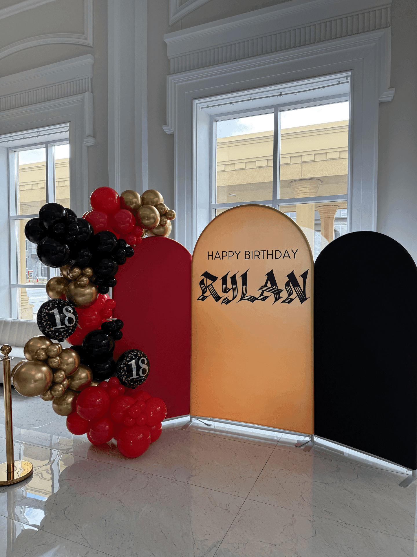 Classic Garland — 10 ft